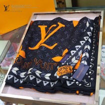 LV摩登圖案羊絨方巾Crafty Bi Color 披肩