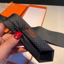 HERMES 男士新款領帶系列圓點領帶 100%頂級斜紋真絲手工定制 配包裝