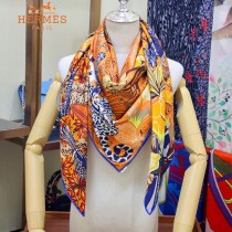 HERMES 獅子之城系列爆款羊絨方巾