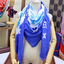 LV 原單絲羊絨Escale Monogram 披肩