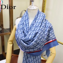 Dior專櫃同步上新D絲帶飾邊長巾
