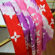 LV 原單絲羊絨Escale Monogram 披肩