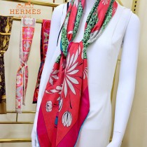 HERMES愛馬仕摩登花豹系列真絲羊絨方巾