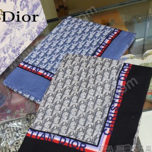 Dior專櫃同步上新D絲帶飾邊長巾