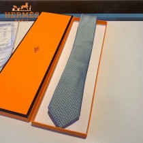 hermes愛馬仕手工拼接重磅真絲領帶 寬度：8厘米