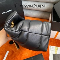 YSL 577476-003  原版皮聖羅蘭LOULOUPUFFER大號絎縫平面小羊皮包