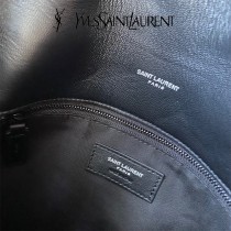 YSL 577475-01  原版皮聖羅蘭LOULOUPUFFER小号绗缝平面小羊皮包
