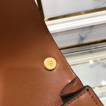 YSL 585060-02  原版皮聖羅蘭 CARRE SATCHEL 文藝且性冷淡的經典box包型