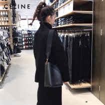 CELINE塞琳原單 650 SANGLE BUCKET小號柔軟粒面小牛皮小號水桶包