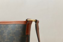 CELINE塞琳原單718  TRIOMPHE CANVAS標誌印花小號人造革配牛皮革水桶包