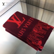 路易威登經典著作，超多明星同款大披肩