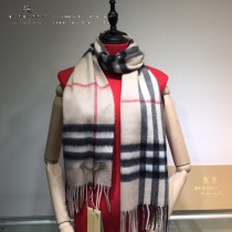 巴寶莉Burberry經典大格子圍巾男女同款