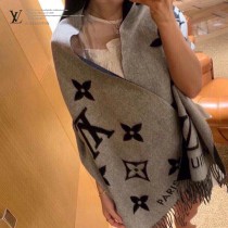 路易威登經典著作，超多明星同款大披肩