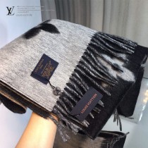 路易威登經典著作，超多明星同款大披肩