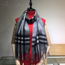 巴寶莉Burberry經典大格子圍巾男女同款