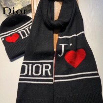 DIOR迪奧羊毛套裝帽子 經典套裝帽子圍巾