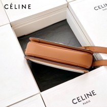 CELINE塞琳原單 666 TRIOMPHE 中號 織物面料拼接小牛皮肩背包郵差包