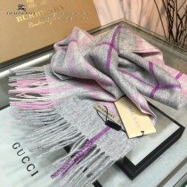 巴寶莉Burberry經典大格子圍巾男女同款