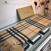 巴寶莉Burberry經典大格子圍巾男女同款