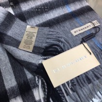 巴寶莉Burberry經典大格子圍巾男女同款
