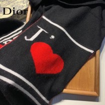 DIOR迪奧羊毛套裝帽子 經典套裝帽子圍巾