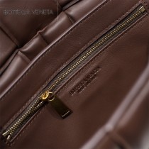 BV 6688-8  寶緹嘉原單padded 鏈條枕頭包