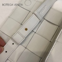 BV-04  寶緹嘉 原單手工編織新款 新款編織腰包