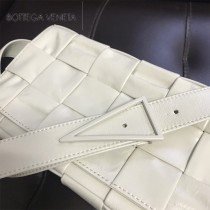 BV 寶緹嘉 9879-03 原單手工編織新款 新款編織腰包