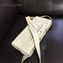 BV 寶緹嘉 9879-03 原單手工編織新款 新款編織腰包