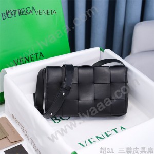 BV  6687-011  寶緹嘉原單 原廠羊皮 Cassette豆腐包