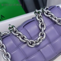 BV 6688-2  寶緹嘉原單padded 鏈條枕頭包