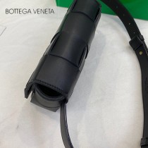 BV-03 寶緹嘉 原單手工編織新款 新款編織腰包