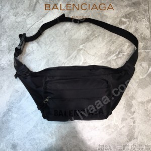 BALENCIAGA-01  巴黎世家 三聯特惠原單帆布胸包腰包 簡單輕便