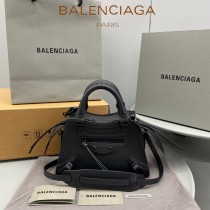 BALENCIAGA-06  巴黎世家 原單CUAG系列小號機車包