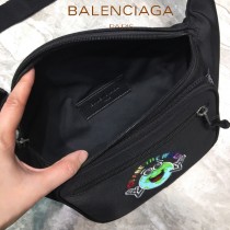 BALENCIAGA-09  巴黎世家 三聯特惠原單帆布胸包腰包 簡單輕便