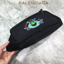 BALENCIAGA-09  巴黎世家 三聯特惠原單帆布胸包腰包 簡單輕便