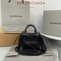 BALENCIAGA-02  巴黎世家 原單CUAG系列小號機車包