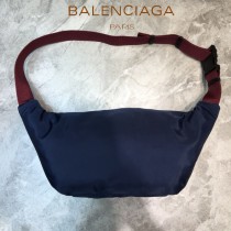 BALENCIAGA-02  巴黎世家 三聯特惠原單帆布胸包腰包 簡單輕便