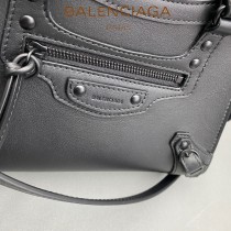 BALENCIAGA-06  巴黎世家 原單CUAG系列小號機車包