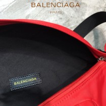BALENCIAGA-03  巴黎世家 三聯特惠原單帆布胸包腰包 簡單輕便