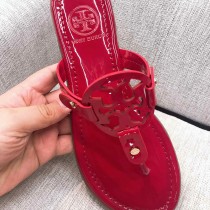 Tory Burch 托裏伯奇 漆皮系列 典時尚平底夾趾涼鞋人字拖