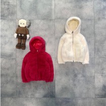 Moncler雙面穿羽絨服 連帽設計 ，袖子下擺微收