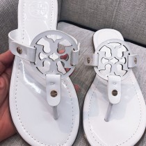 Tory Burch 托裏伯奇 漆皮系列 典時尚平底夾趾涼鞋人字拖