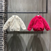 Moncler雙面穿羽絨服 連帽設計 ，袖子下擺微收