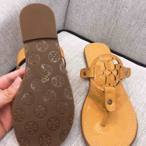 Tory Burch 托裏伯奇 漆皮系列 典時尚平底夾趾涼鞋人字拖