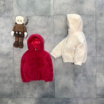 Moncler雙面穿羽絨服 連帽設計 ，袖子下擺微收