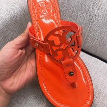 Tory Burch 托裏伯奇 漆皮系列 典時尚平底夾趾涼鞋人字拖
