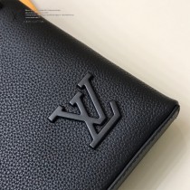 LV 原版皮 M69837 IPAD 保護套