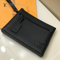 LV 原版皮 M69837 IPAD 保護套