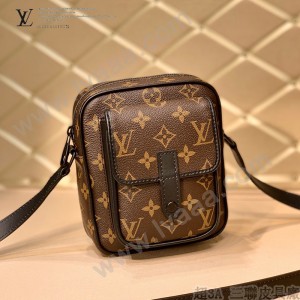 LV 原版皮  M69404-01  WEARABLE WALLET系列男女同款斜背包相機包